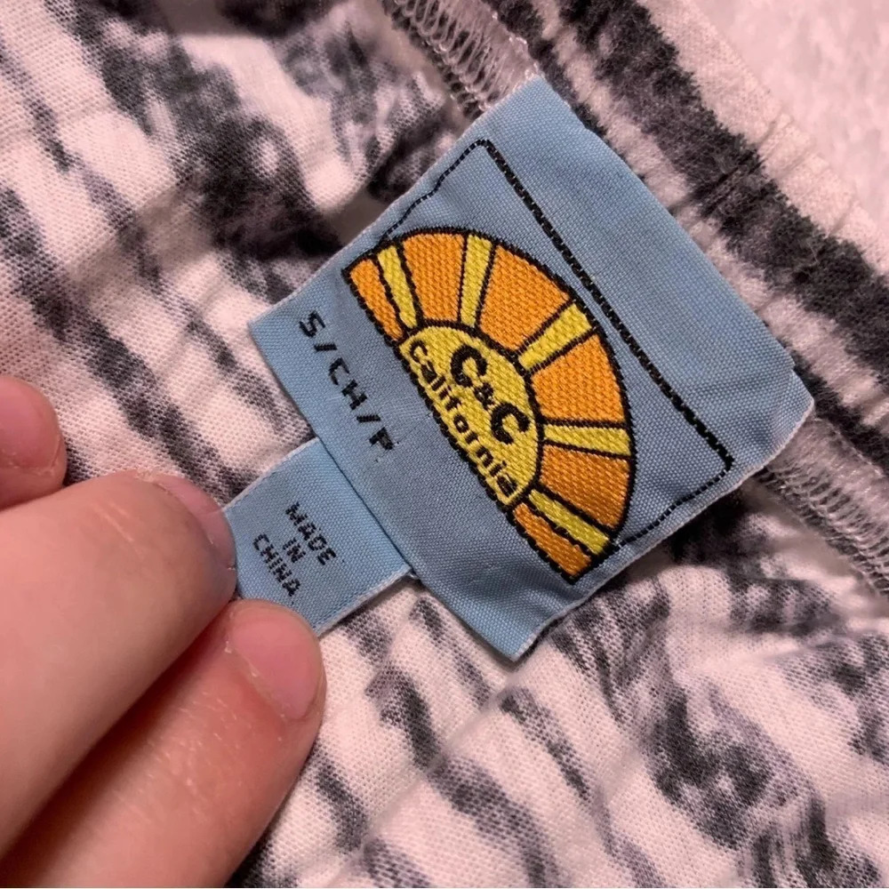C&C California, Wht/Grey Romper, Small - Picture 5 of 5